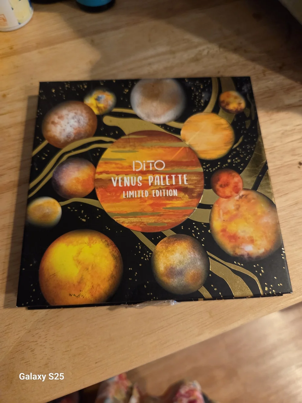 DiTO Venus Palette Limited Edition Eyeshadow - Warm Sunset Shades